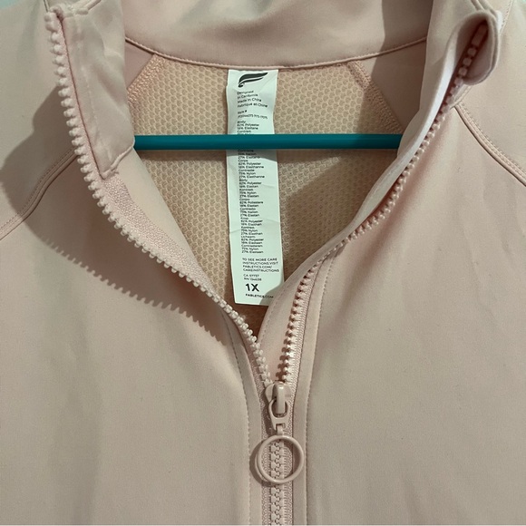 Fabletics Blush Pink Zip-Up Jacket zip pockets thumb holes 1X Athletic Trinity - Picture 2 of 11